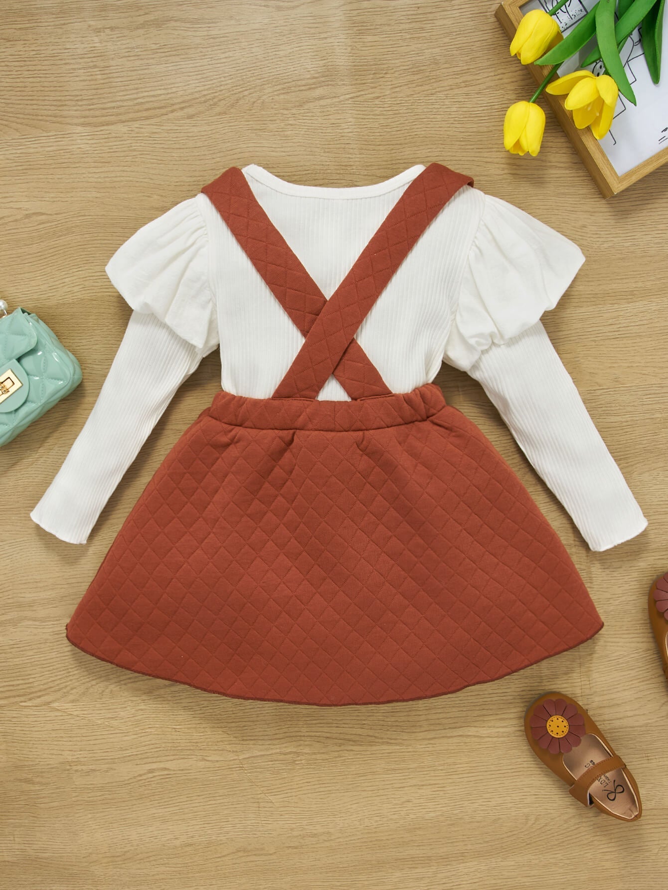 Girls Two-Tone Ribbed Top and Bow Pinafore Skirt Set_2