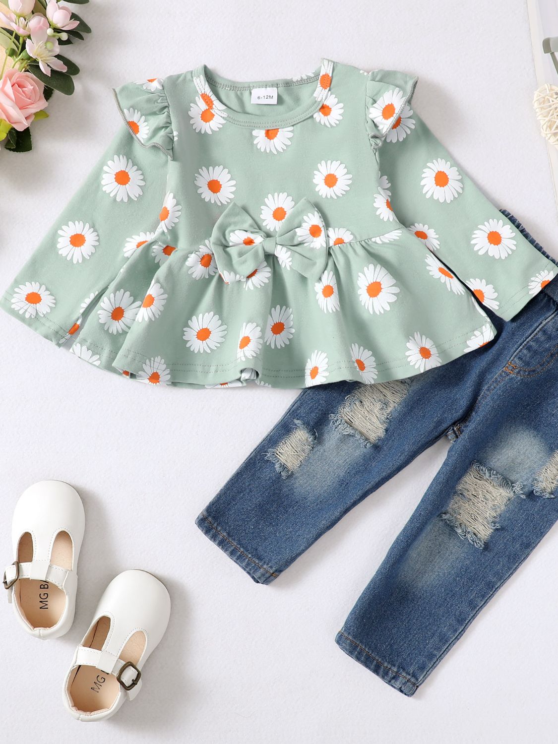 Baby Girl Daisy Print Peplum Top and Distressed Jeans Set_1