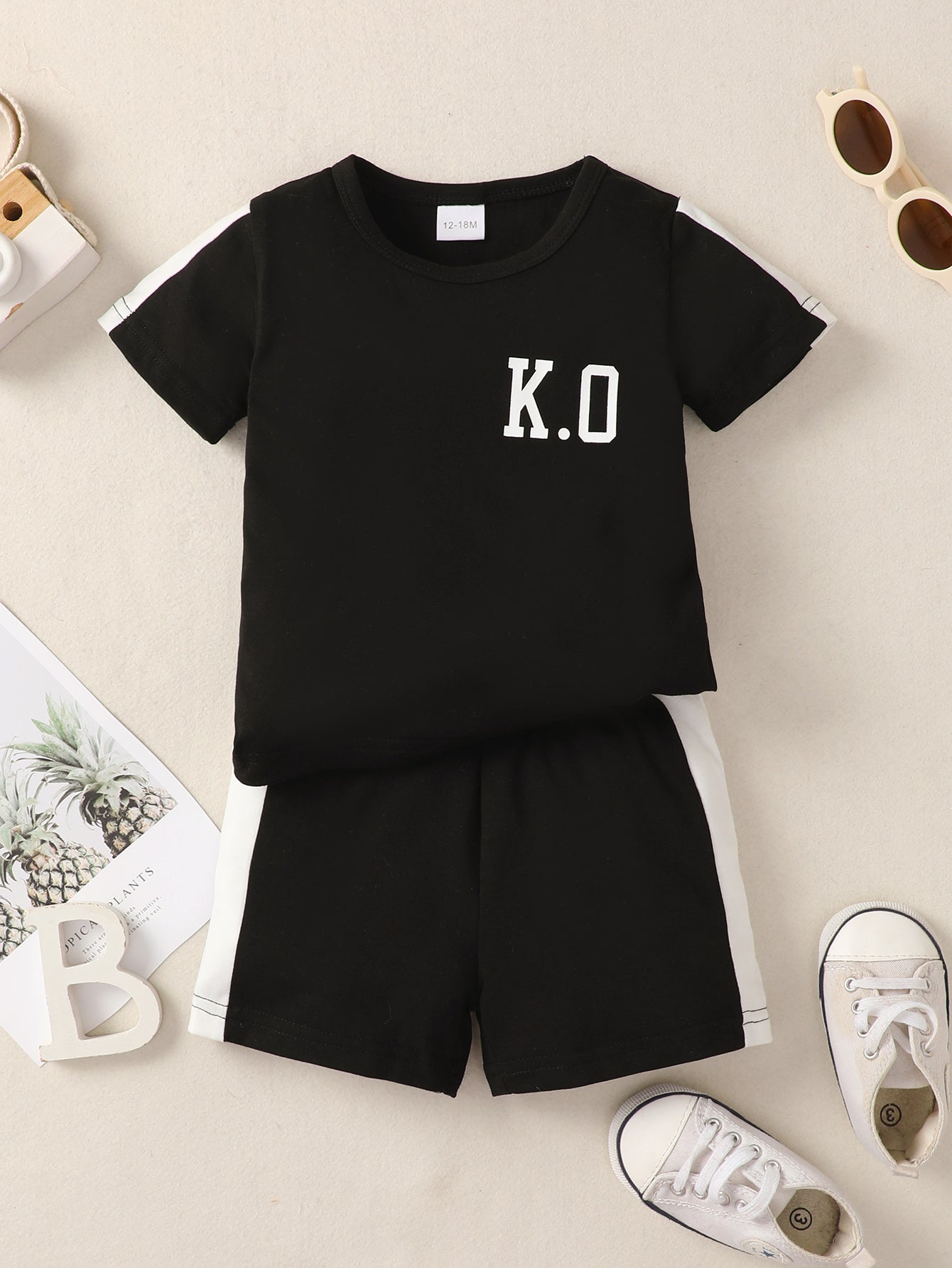 Boys Letter Graphic T-Shirt and Shorts Set_2