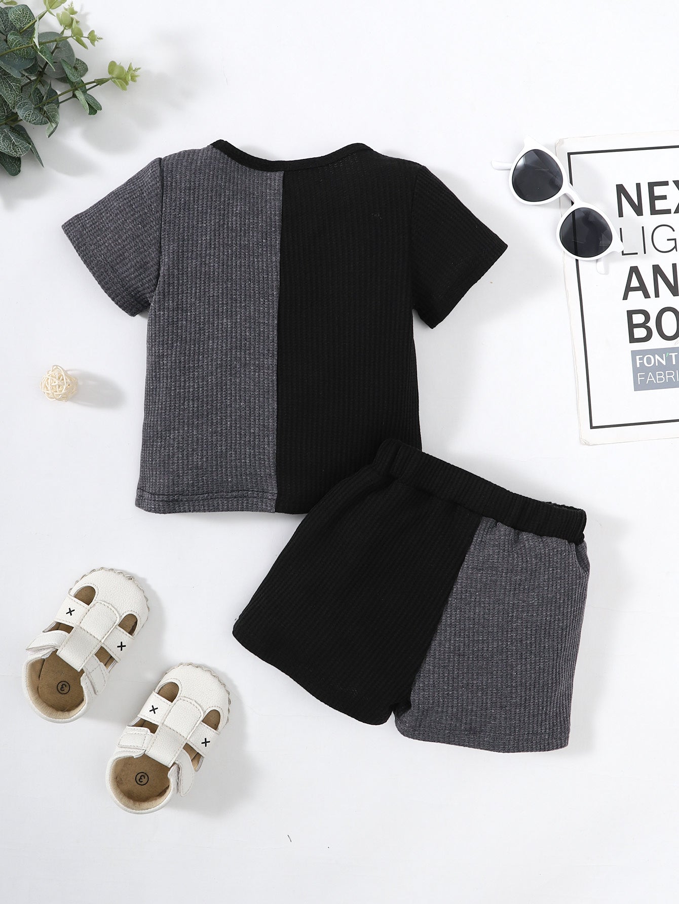 Boys Two-Tone T-Shirt and Shorts Set_1